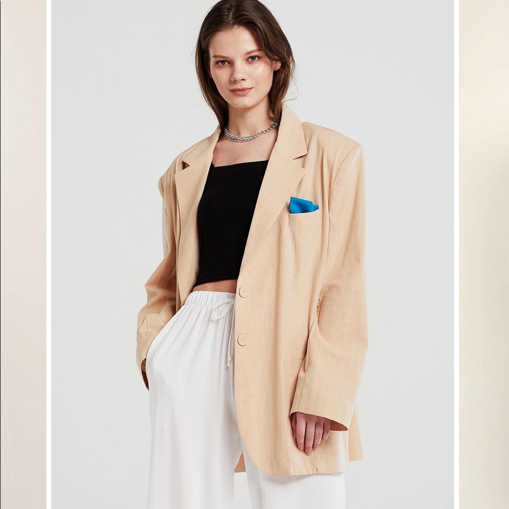 storets Beige Oversized Blazer with Blue Pocket Square